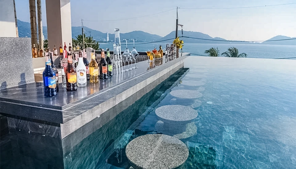 هتل اوشن فرانت بیچ ریزورت پوکت